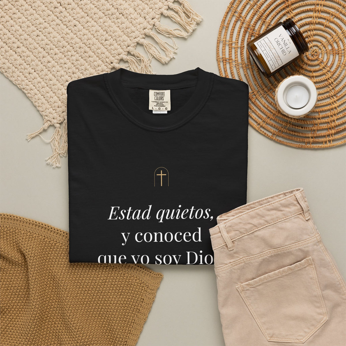 Be Still Tee – Psalm 46:10 (Spanish Edition)