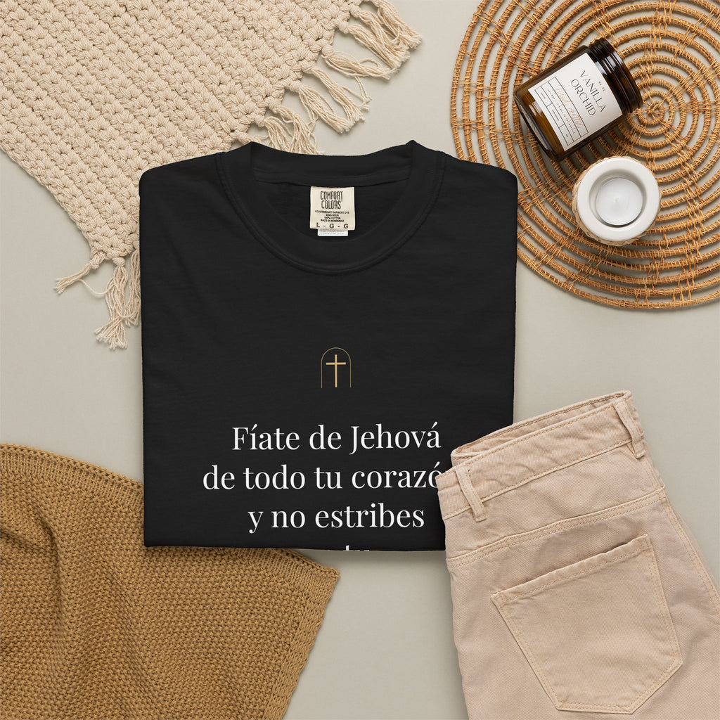 Trust in the Lord Tee – Proverbs 3:5 (Spanish Edition)